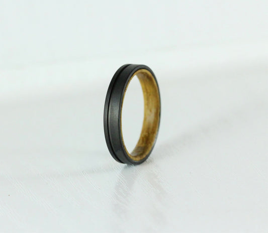 4mm Titanium & Whiskey barrel wood Wedding ring band for men and women - Black
