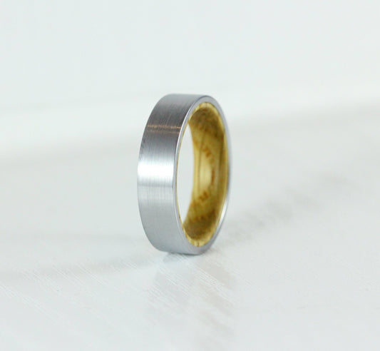 6mm Titanium & Whiskey barrel wood Wedding ring band for men and women