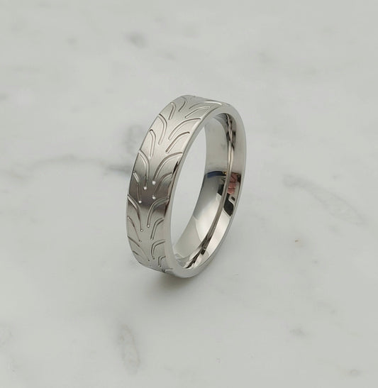 6mm Tire tread ring in pure Titanium - Wedding ring band for men and women