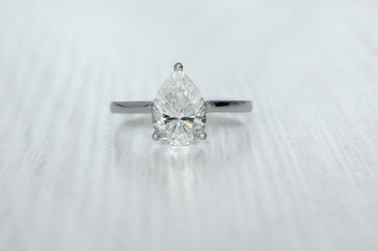 1.7ct Pear Cut Solitaire cathedral ring in Titanium or White Gold - Simulated diamond