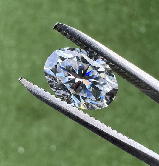 Loose 7x10mm Oval cut Genuine moissanite VVS1 D white, best quality