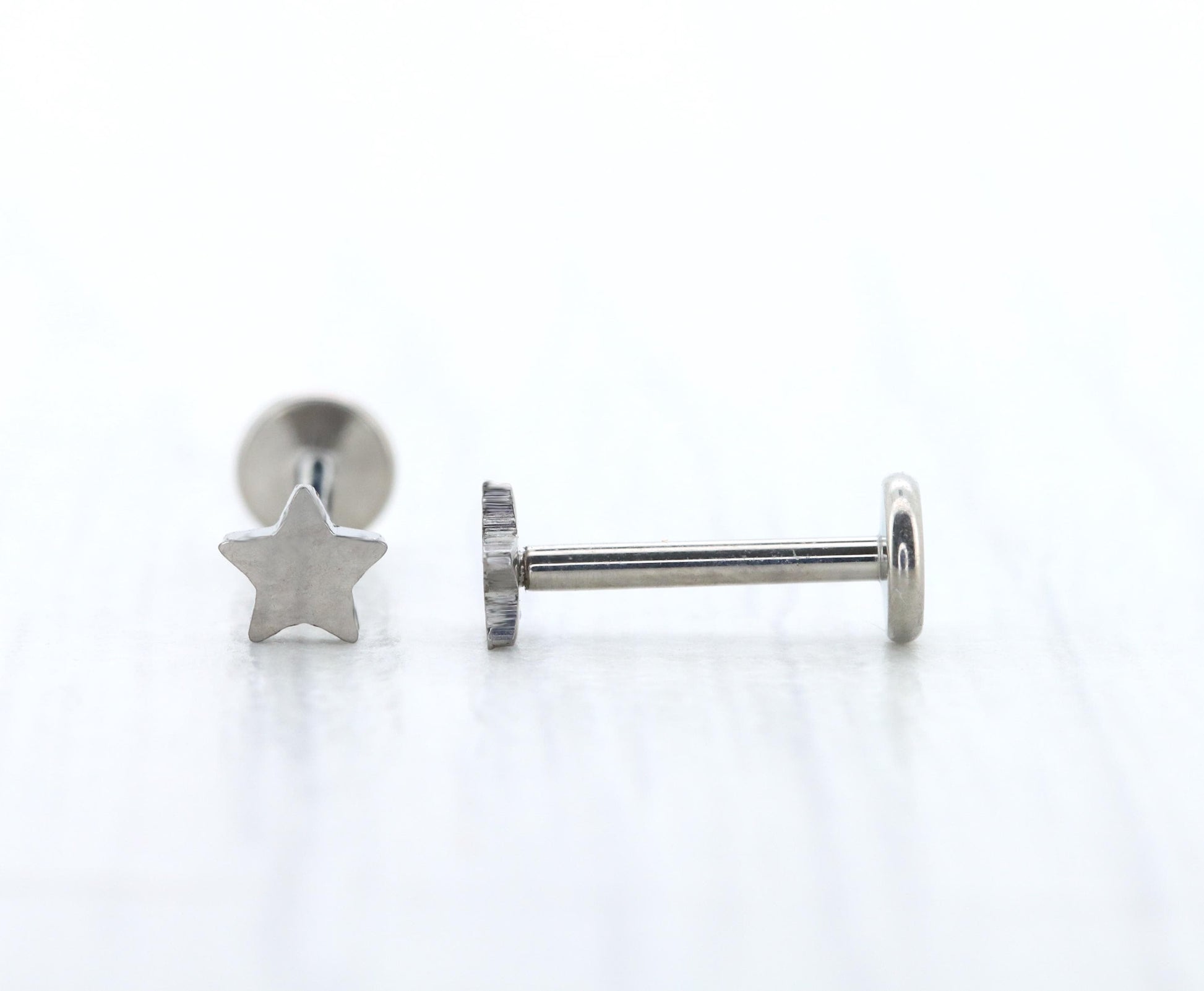 Star design Pure titanium screw back stud earrings