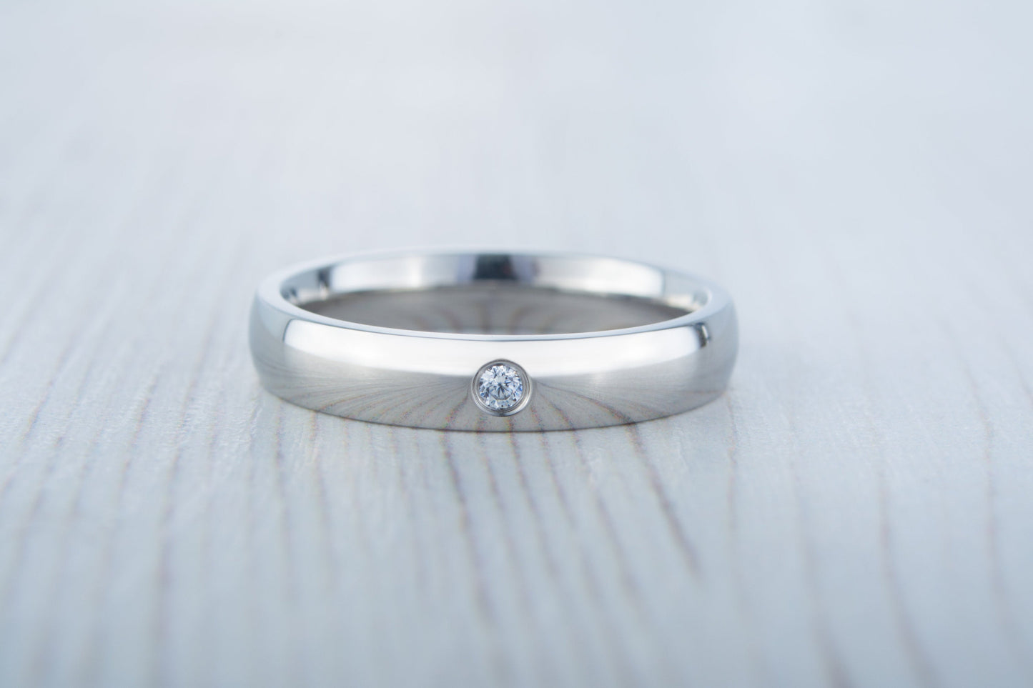 4mm Titanium & Moissanite Wedding ring - Band for men and women